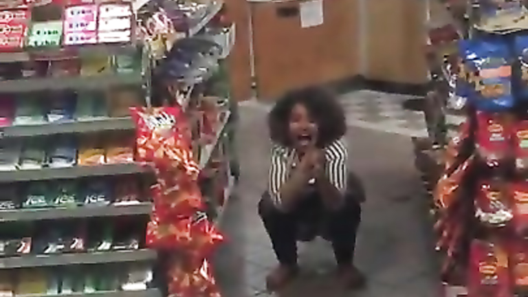 Wicked black girl decides to urinate in the supermarket