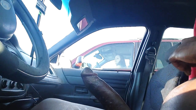 Flashing big black cock to a lady in a car