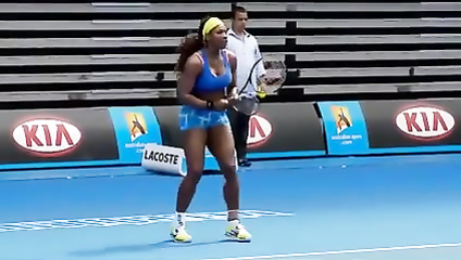 Serena Williams warms up in skintight spandex